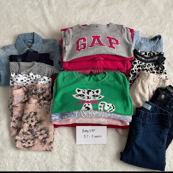 Baby Gap Girls Bundle of Various Style Size 5T/5 Lot of 18...